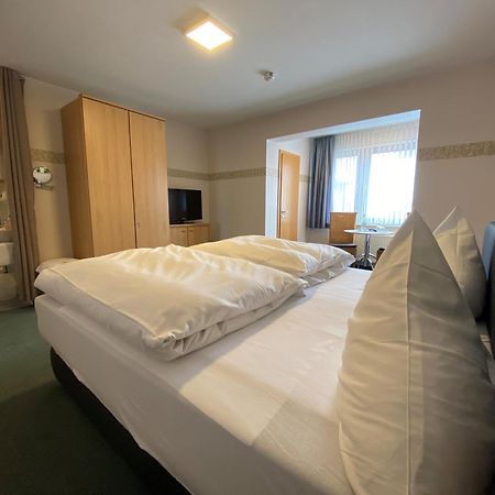 Hotel Roeb Nideggen Ruang foto