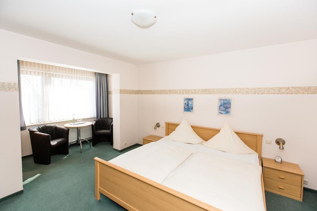 Hotel Roeb Nideggen Bagian luar foto