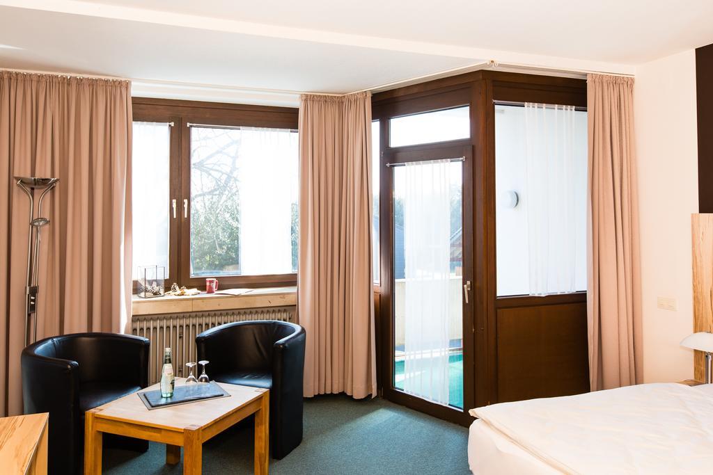 Hotel Roeb Nideggen Ruang foto