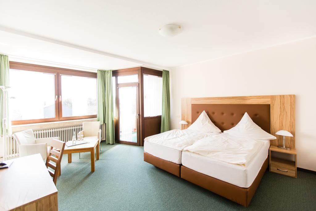 Hotel Roeb Nideggen Ruang foto