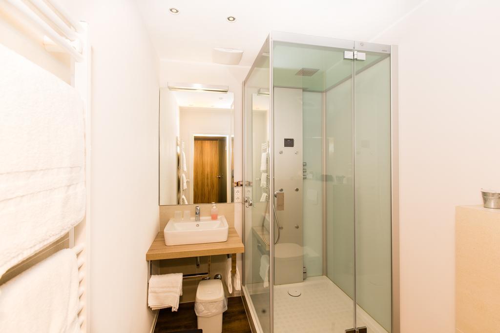 Hotel Roeb Nideggen Ruang foto