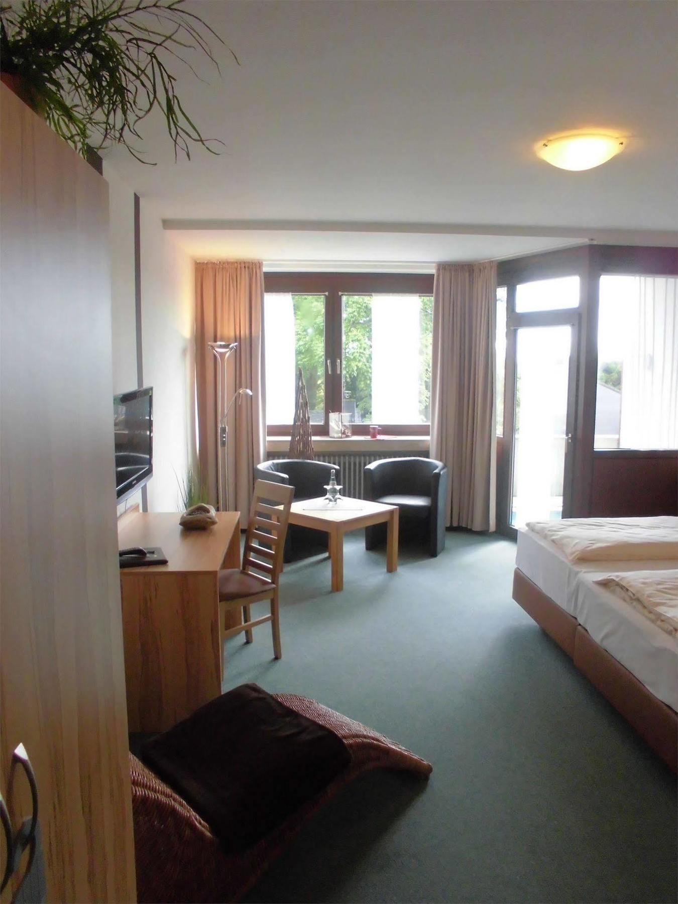 Hotel Roeb Nideggen Bagian luar foto
